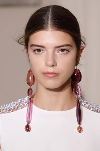 Look 12